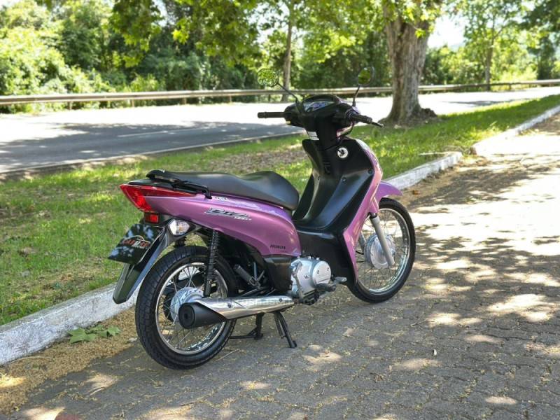 HONDA - BIZ 125 - 2012/2012 - Rosa - R$ 9.900,00