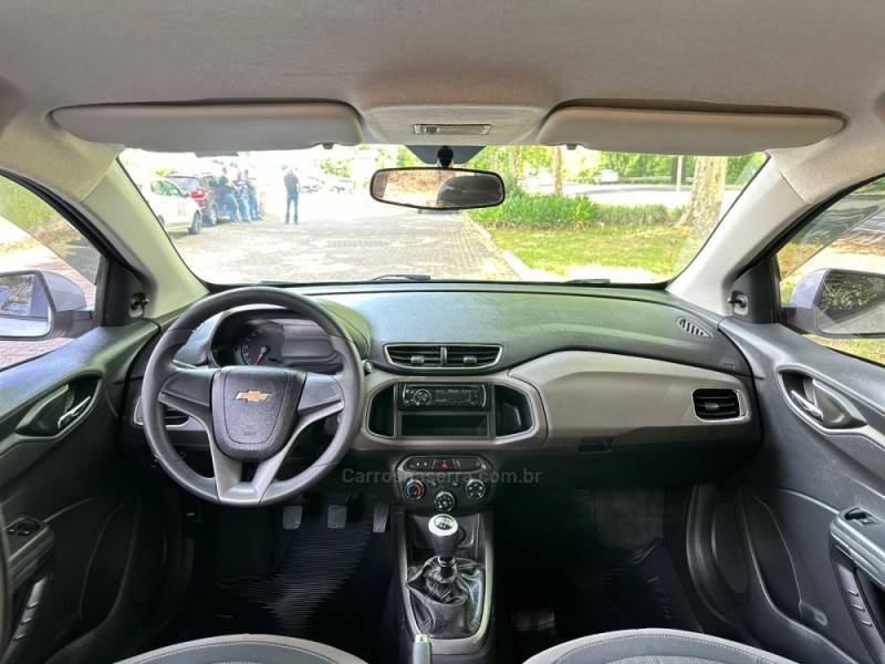 CHEVROLET - PRISMA - 2013/2013 - Prata - R$ 48.900,00