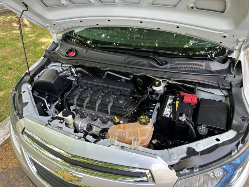 CHEVROLET - PRISMA - 2013/2013 - Prata - R$ 48.900,00