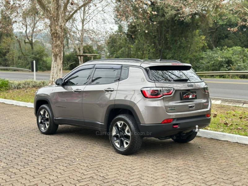 JEEP - COMPASS - 2017/2017 - Cinza - R$ 107.900,00