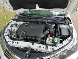 TOYOTA - COROLLA - 2017/2017 - Branca - R$ 95.900,00