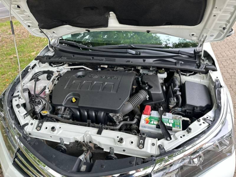 TOYOTA - COROLLA - 2017/2017 - Branca - R$ 95.900,00