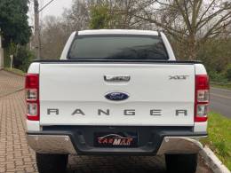 FORD - RANGER - 2014/2015 - Branca - R$ 103.900,00