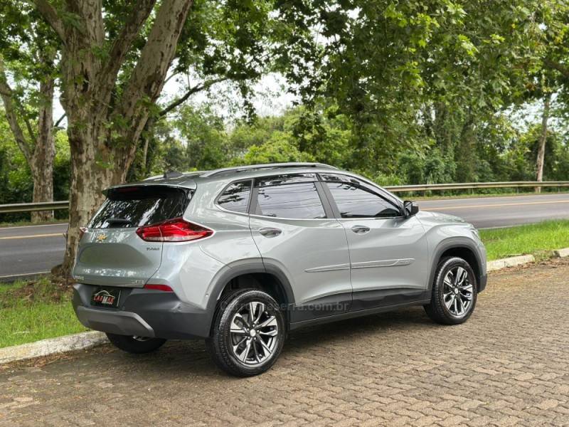 CHEVROLET - TRACKER - 2023/2024 - Prata - R$ 127.900,00