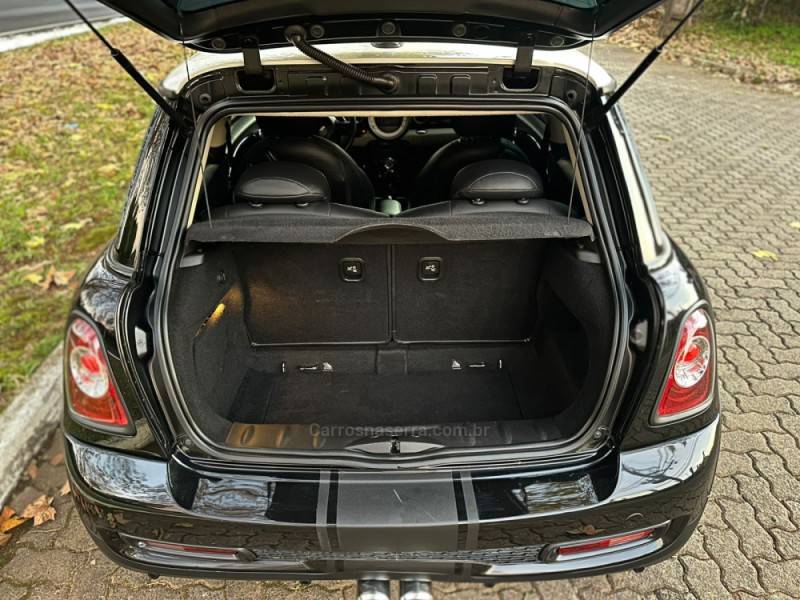 MINI - COOPER - 2013/2013 - Preta - R$ 75.900,00