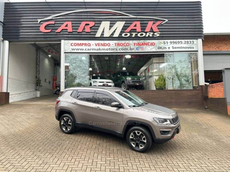 JEEP - COMPASS - 2017/2017 - Cinza - R$ 107.900,00