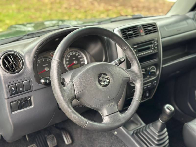 SUZUKI - JIMNY - 2016/2016 - Verde - R$ 84.900,00