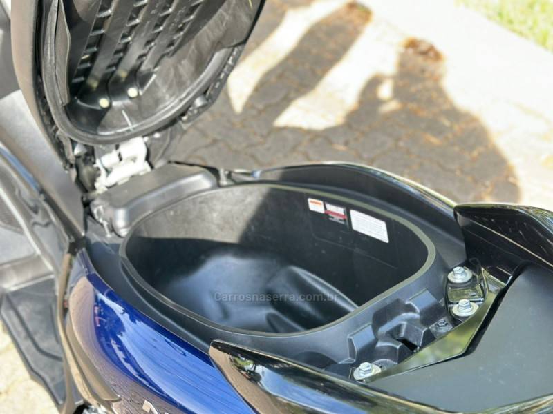 YAMAHA - NMAX 160 ABS - 2021/2022 - Azul - R$ 19.900,00
