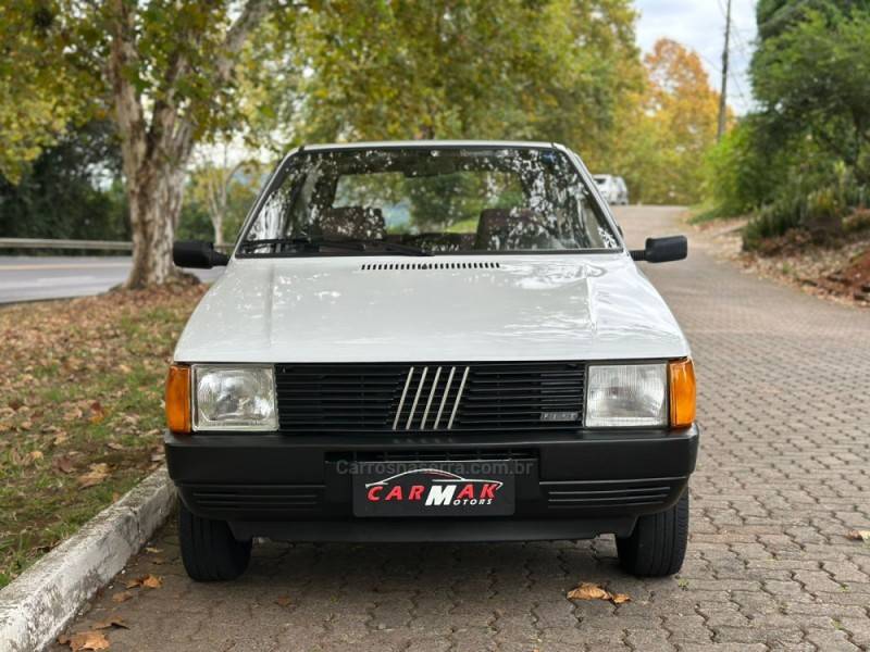 FIAT - UNO - 1991/1991 - Branca - R$ 18.900,00