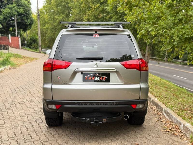 MITSUBISHI - PAJERO DAKAR - 2013/2013 - Cinza - R$ 118.900,00