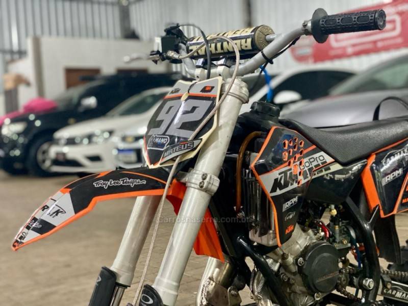 KTM - SX - 2011/2012 - Preta - R$ 15.000,00