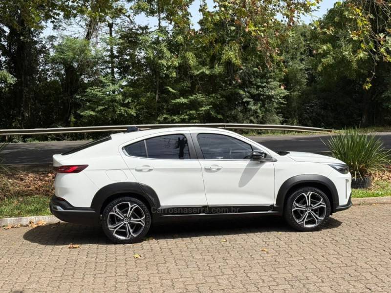 FIAT - FASTBACK - 2023/2023 - Branca - R$ 115.900,00
