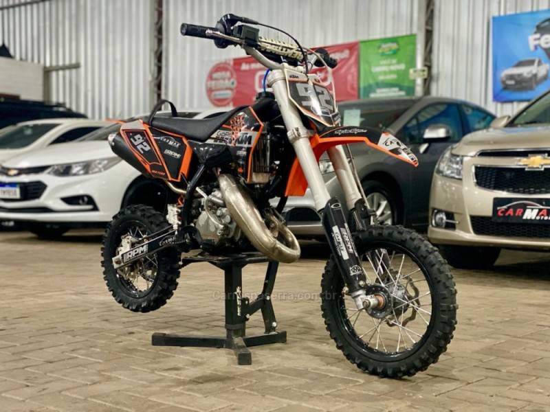 KTM - SX - 2011/2012 - Preta - R$ 15.000,00