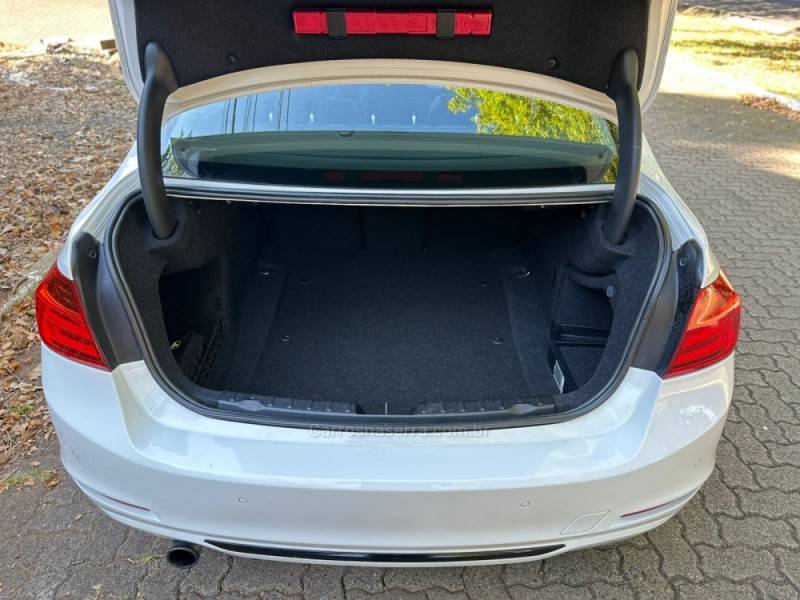 BMW - 320I - 2013/2013 - Branca - R$ 92.900,00
