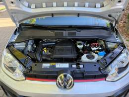 VOLKSWAGEN - UP - 2018/2018 - Prata - R$ 62.900,00