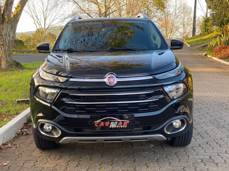 FIAT - TORO - 2019/2019 - Preta - R$ 117.900,00