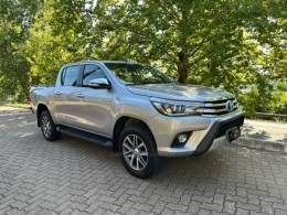 TOYOTA - HILUX - 2017/2017 - Prata - R$ 179.900,00