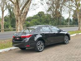 TOYOTA - COROLLA - 2017/2018 - Preta - R$ 92.900,00