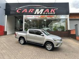 TOYOTA - HILUX - 2017/2017 - Prata - R$ 179.900,00