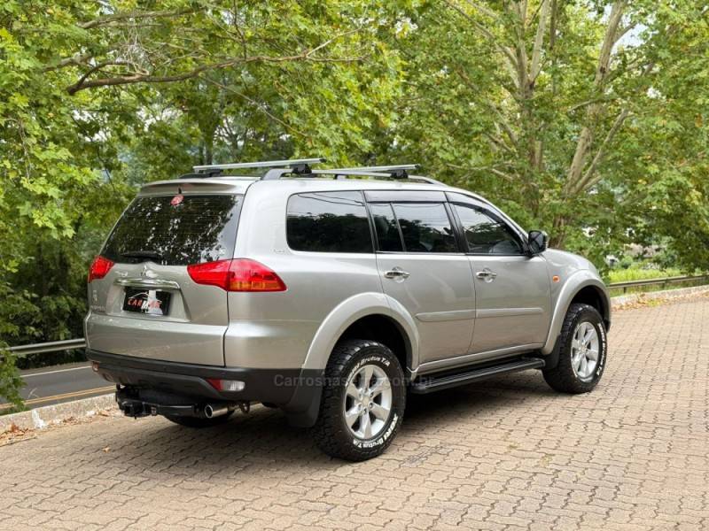 MITSUBISHI - PAJERO DAKAR - 2013/2013 - Cinza - R$ 118.900,00