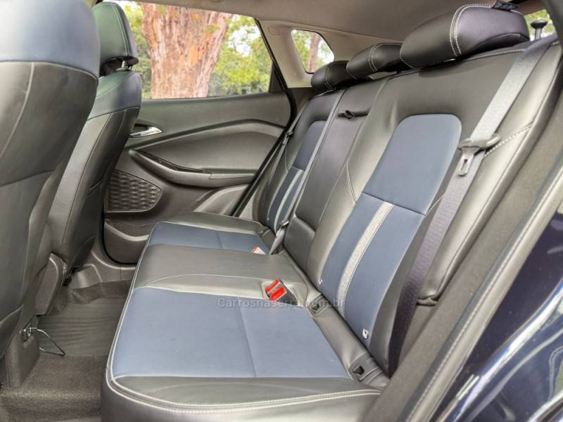 CHEVROLET - TRACKER - 2022/2023 - Azul - R$ 109.900,00