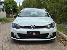 VOLKSWAGEN - GOLF - 2015/2016 - Branca - R$ 145.900,00