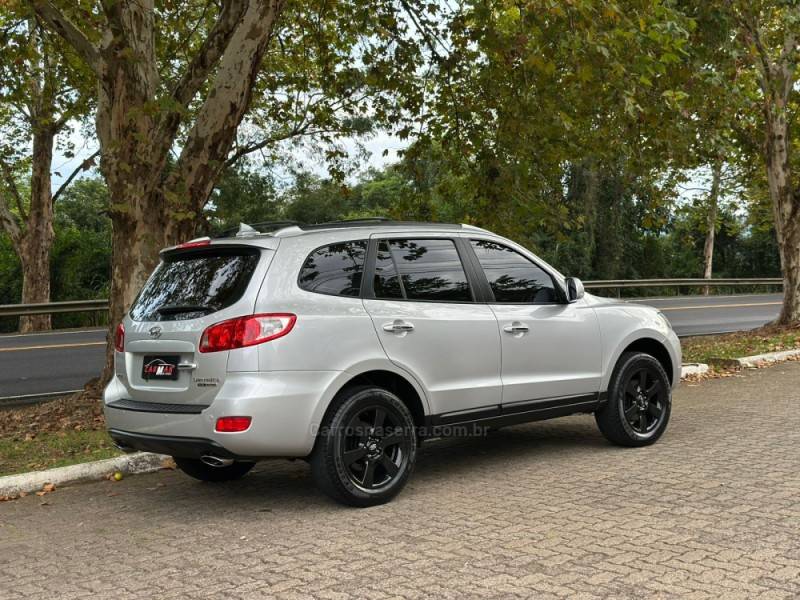 HYUNDAI - SANTA FÉ - 2010/2010 - Prata - R$ 49.900,00