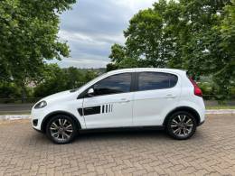 FIAT - PALIO - 2015/2015 - Branca - R$ 45.900,00