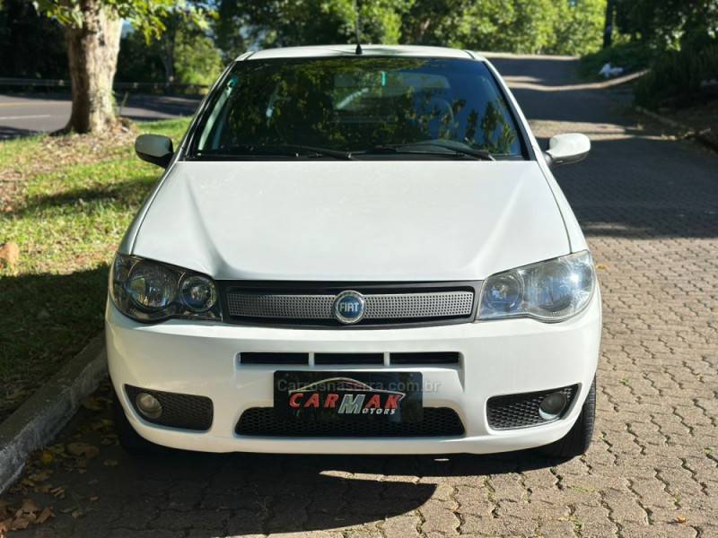 FIAT - PALIO - 2007/2008 - Branca - R$ 28.900,00