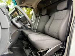 RENAULT - MASTER - 2019/2020 - Branca - R$ 157.900,00