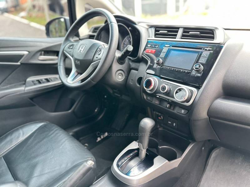 HONDA - FIT - 2015/2015 - Cinza - R$ 69.900,00