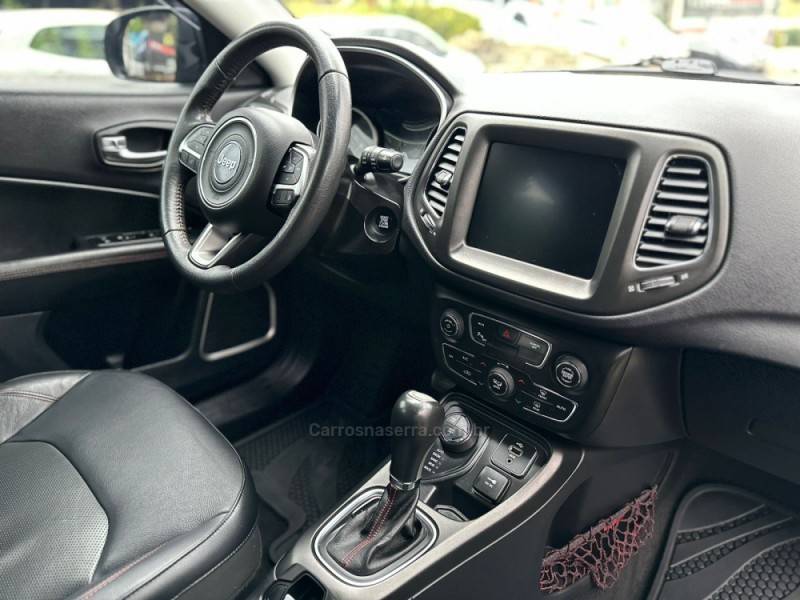 JEEP - COMPASS - 2017/2017 - Cinza - R$ 107.900,00