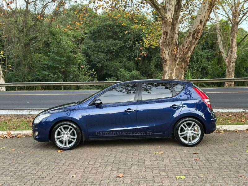 HYUNDAI - I30 - 2010/2010 - Azul - R$ 43.900,00