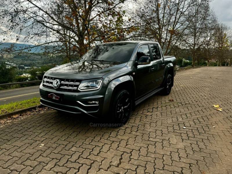 VOLKSWAGEN - AMAROK - 2019/2019 - Cinza - R$ 178.900,00