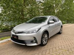 TOYOTA - COROLLA - 2018/2019 - Prata - R$ 110.900,00