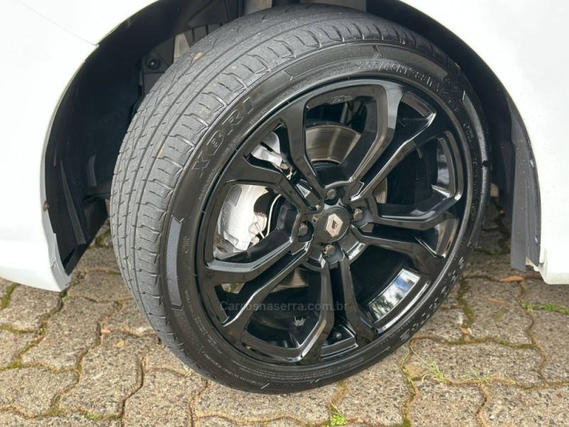 RENAULT - SANDERO - 2015/2016 - Branca - R$ 61.900,00