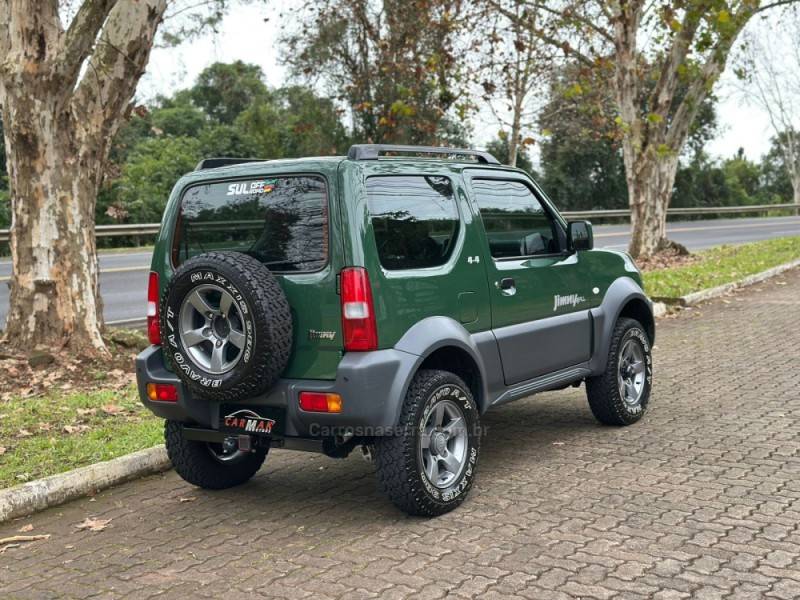 SUZUKI - JIMNY - 2016/2016 - Verde - R$ 84.900,00