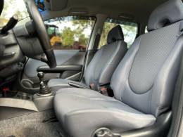 HONDA - FIT - 2007/2008 - Prata - R$ 35.900,00