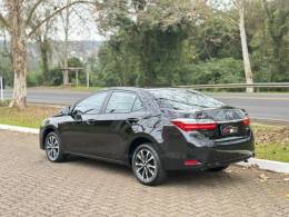 TOYOTA - COROLLA - 2017/2018 - Preta - R$ 92.900,00