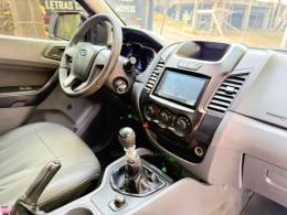 FORD - RANGER - 2012/2013 - Branca - R$ 110.900,00