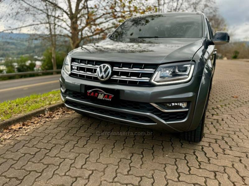 VOLKSWAGEN - AMAROK - 2019/2019 - Cinza - R$ 178.900,00