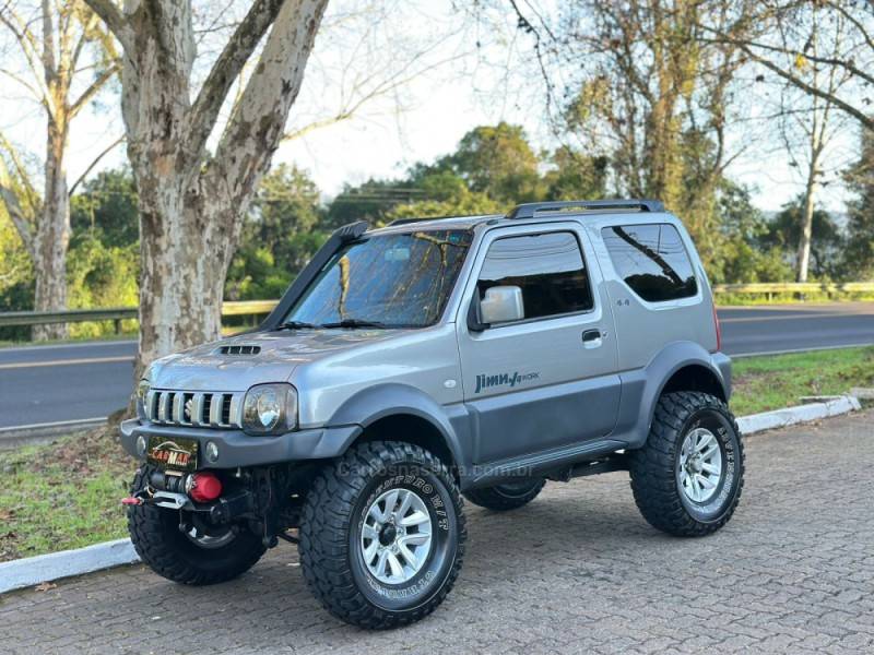 SUZUKI - JIMNY - 2018/2018 - Prata - R$ 99.900,00