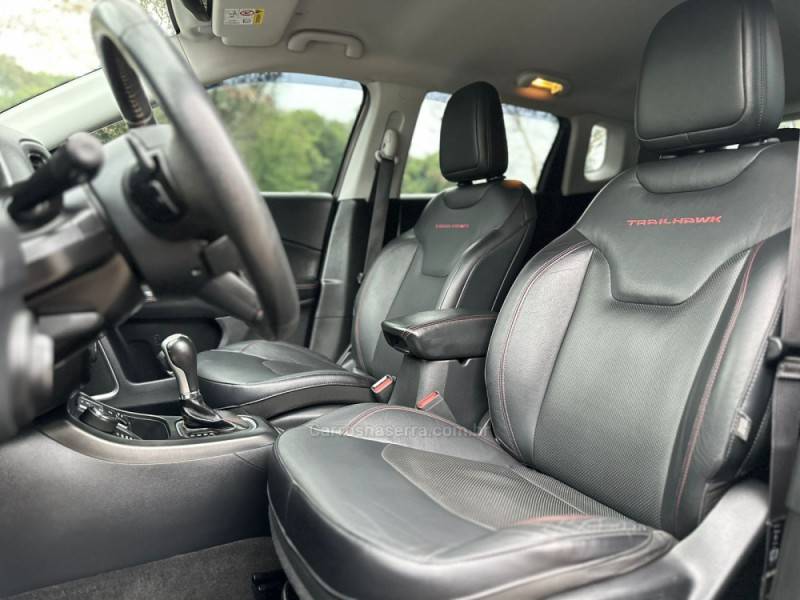 JEEP - COMPASS - 2017/2017 - Cinza - R$ 107.900,00