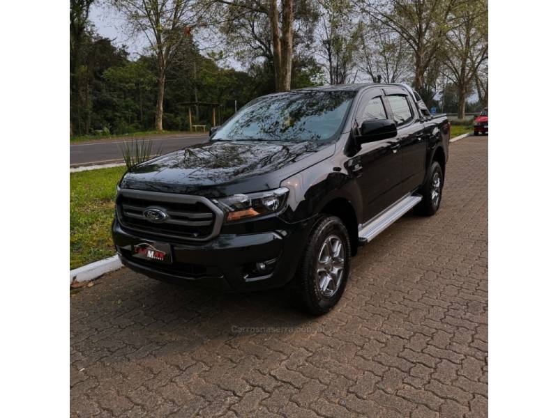 FORD - RANGER - 2022/2022 - Preta - R$ 176.900,00