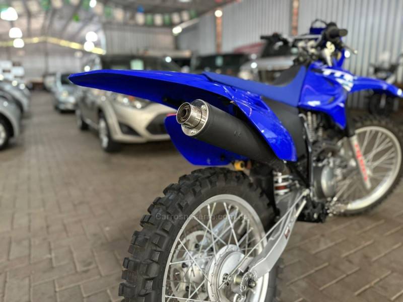 YAMAHA - TT-R - 2025/2025 - Azul - R$ 19.500,00