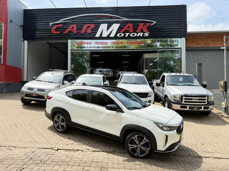 FIAT - FASTBACK - 2023/2023 - Branca - R$ 115.900,00