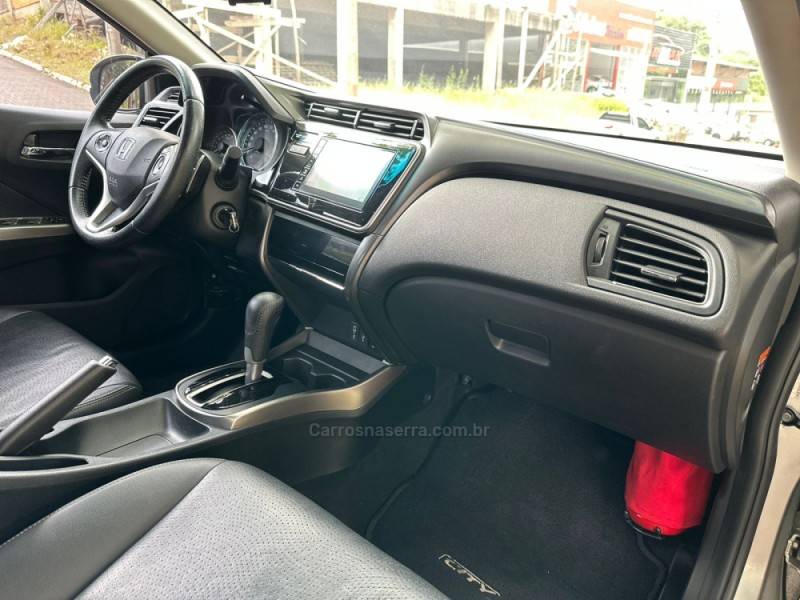 HONDA - CITY - 2018/2019 - Cinza - R$ 89.900,00