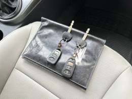 KIA MOTORS - CERATO - 2010/2011 - Prata - R$ 49.900,00