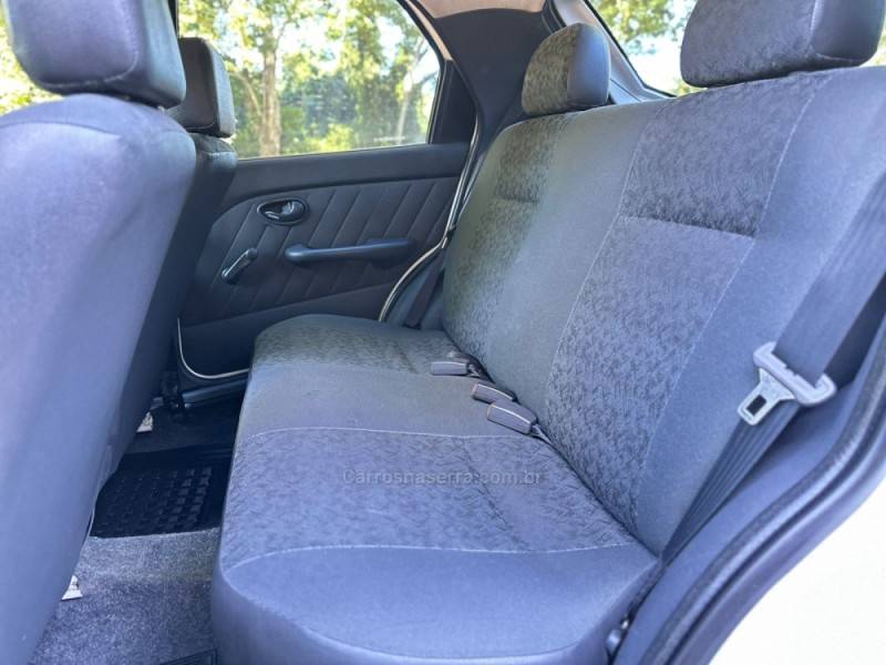 FIAT - PALIO - 2007/2008 - Branca - R$ 28.900,00