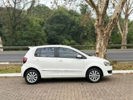 VOLKSWAGEN - FOX - 2010/2011 - Branca - R$ 38.900,00